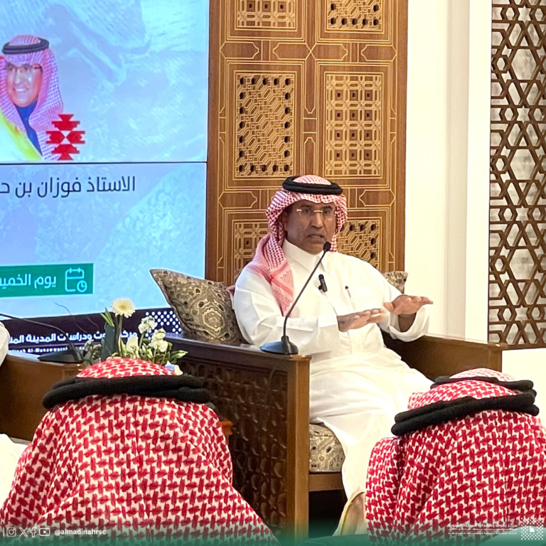 نسخة من باللون الاحمر و الزهري منشور انستجرام للاحتفال بيوم التراث - 23